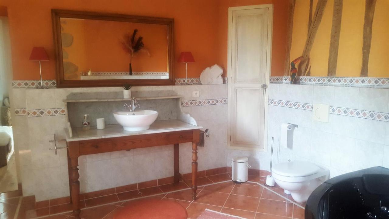 Maison Du 18E De Charme Au Calme Idrac-Respailles Luaran gambar