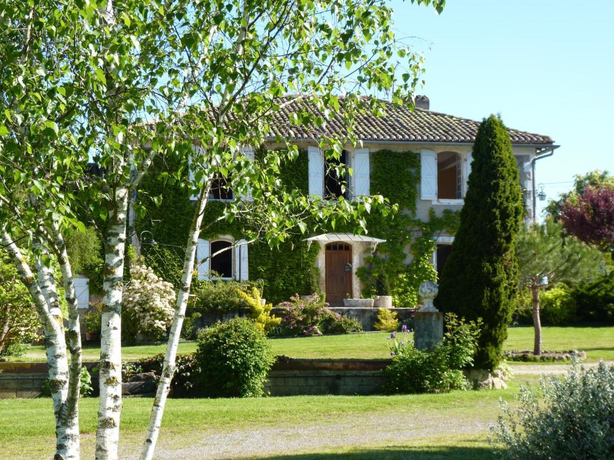 Maison Du 18E De Charme Au Calme Idrac-Respailles Luaran gambar