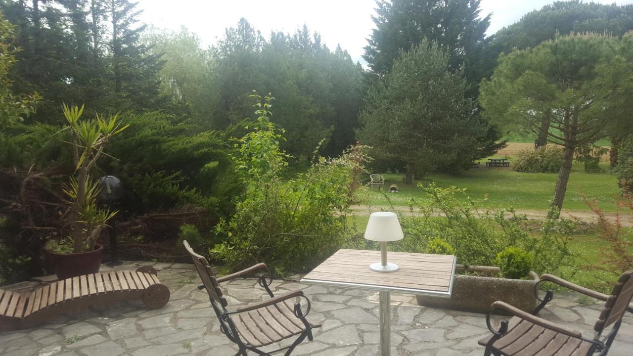 Maison Du 18E De Charme Au Calme Idrac-Respailles Luaran gambar